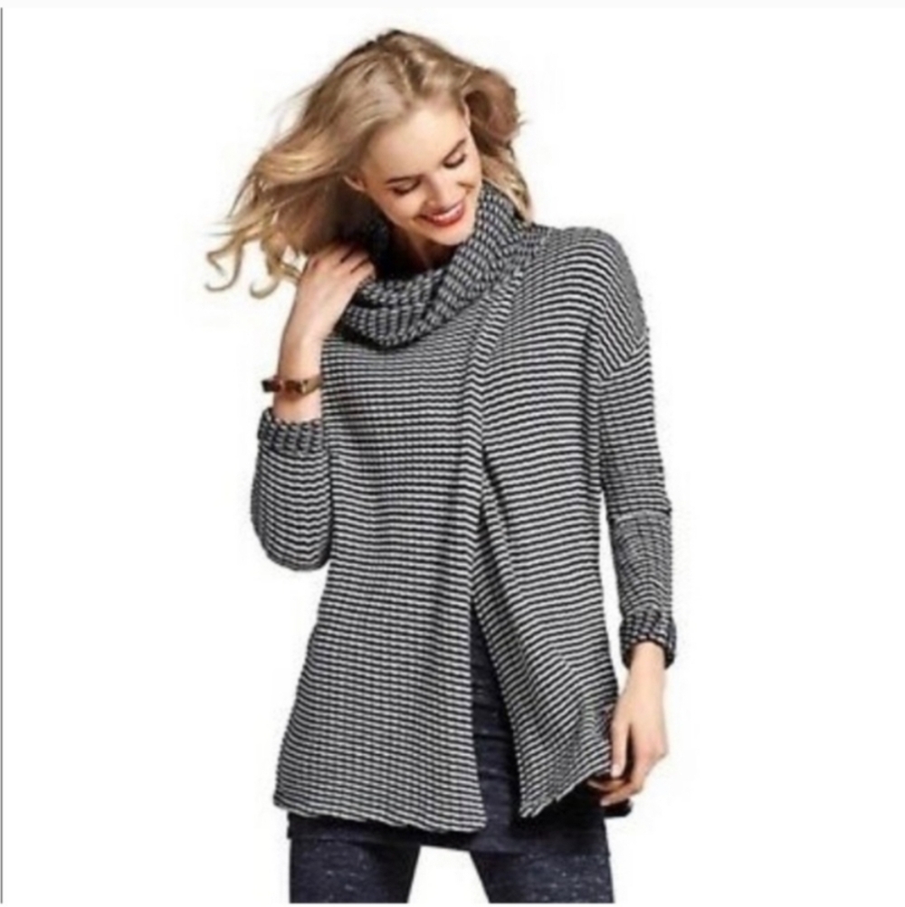 Cabi Fergie Black/White Striped Chunky Knit Cowl Neck Split Cotton Sweater sz S